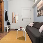 Prague Days - Modern Apts - Fast Wifi - Netflix - 7 Min Wenceslas Sq