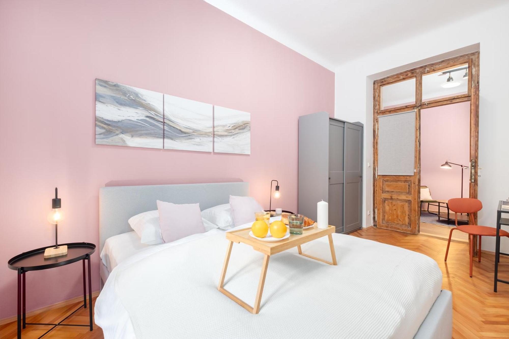 Apartamento Next To Wenceslas Square By Days